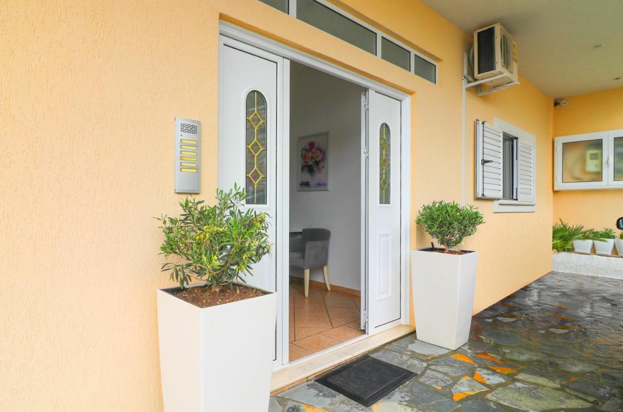 Lido Apartments Χειμάρρα Εξωτερικό φωτογραφία